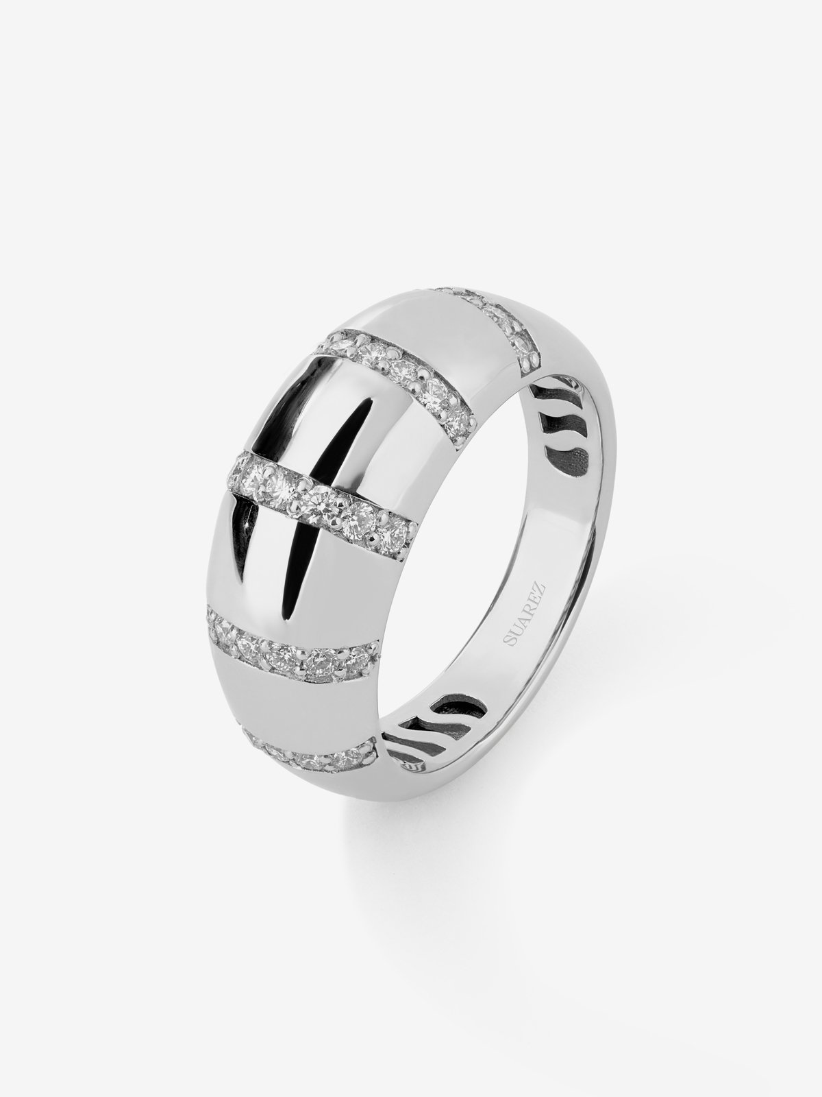 Anillo de oro blanco de 18K con pavé de diamantes en talla brillante