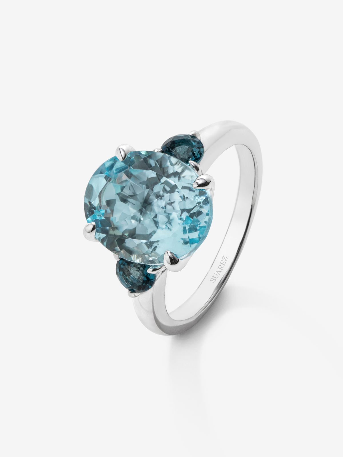 Anillo tresillo de plata 925 con topacios