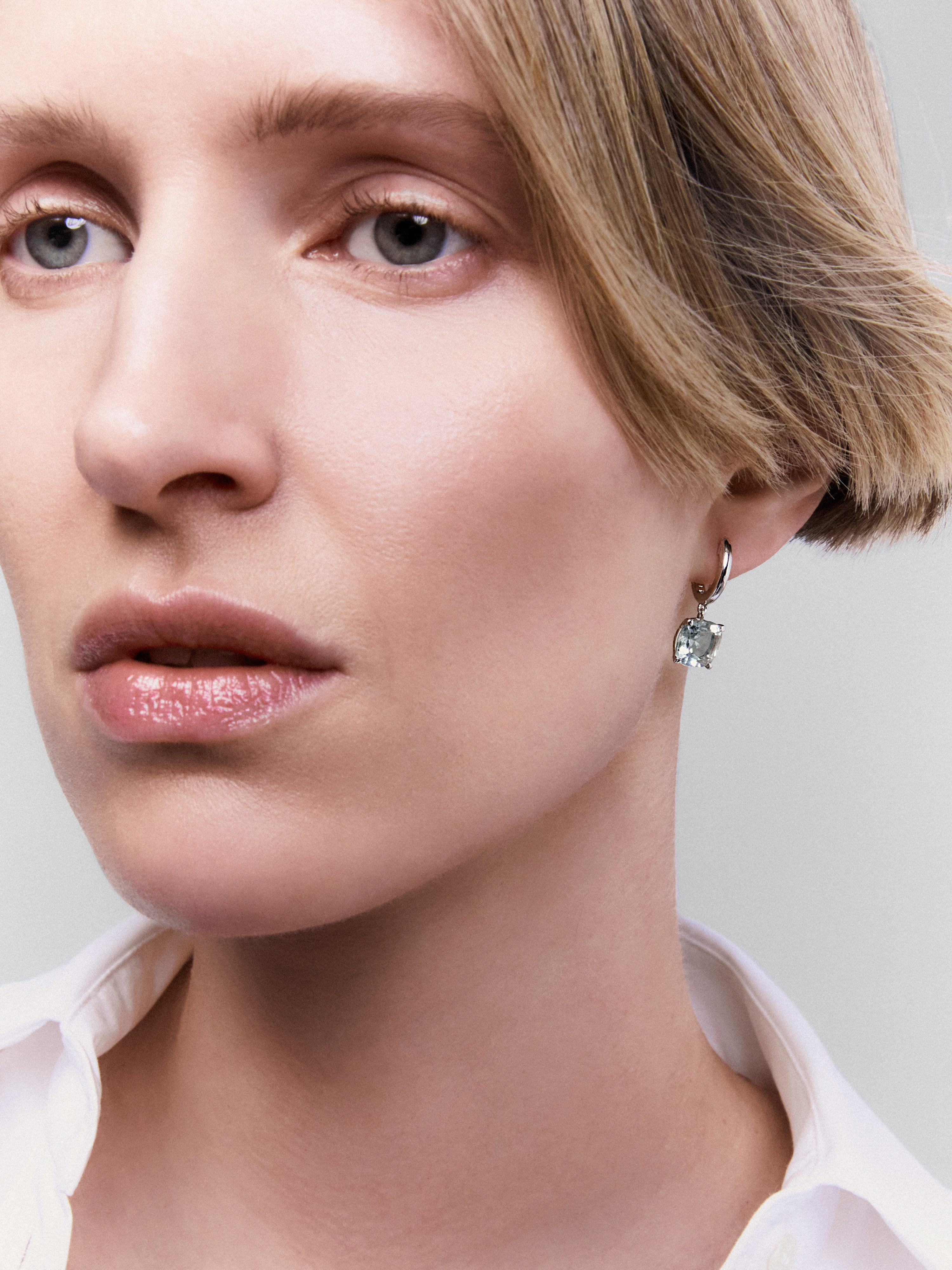 Pendientes criolla de plata con piedra amatista verde de 2,65cts