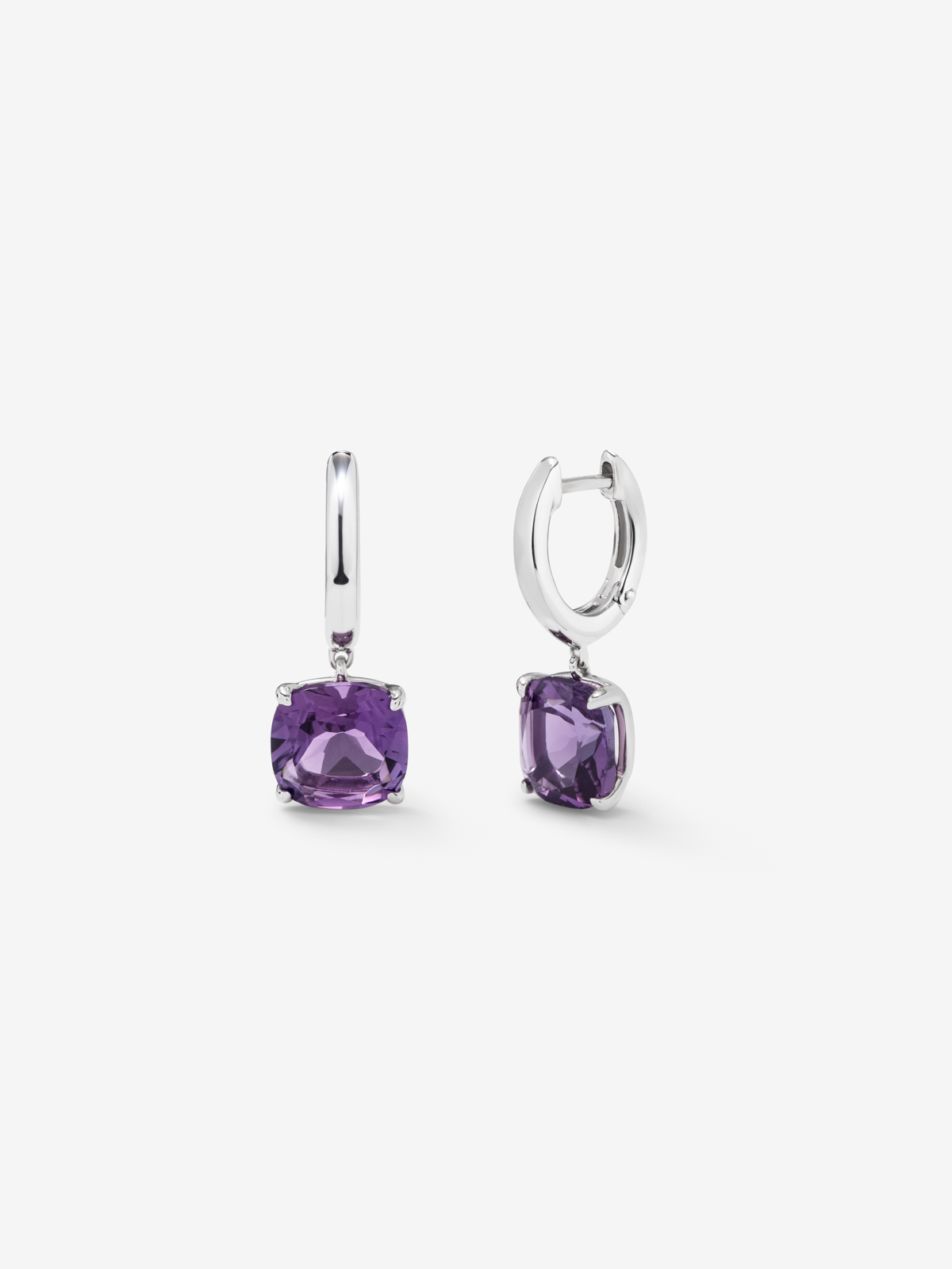 Silver earrings with purple amethists