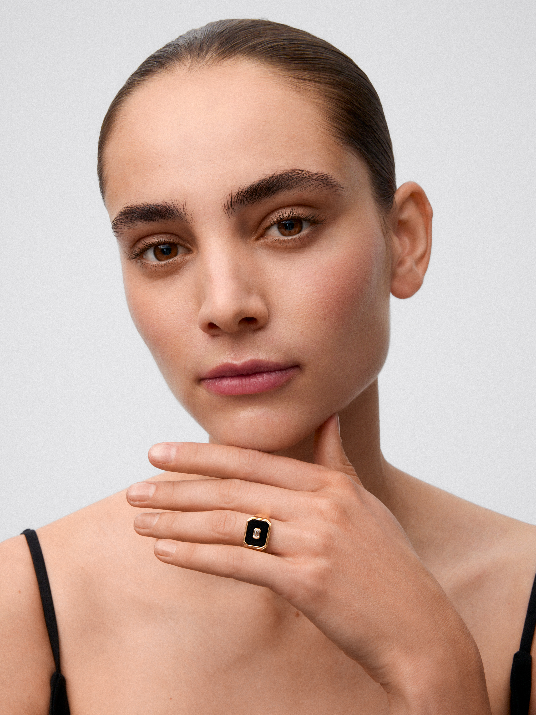 18K Yellow Gold Large Signet Ring with Black Onyx and 0.17 cts Diamond