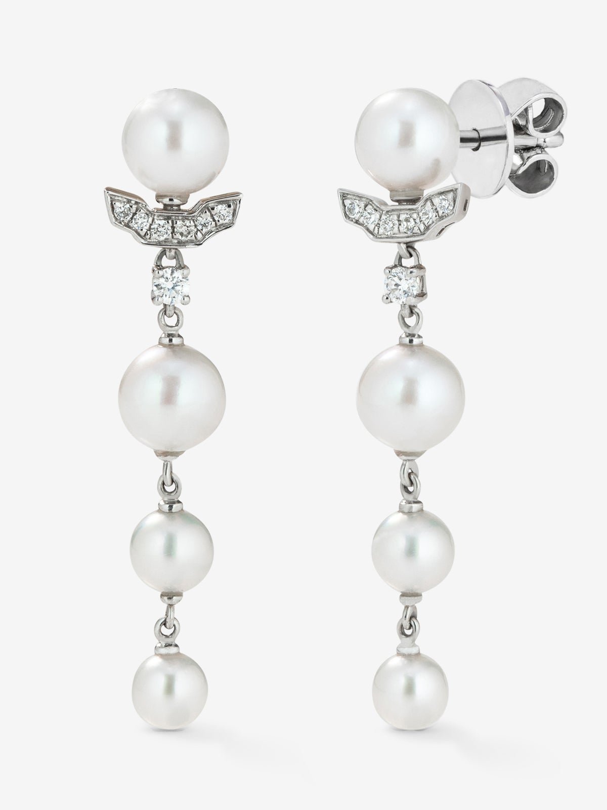 Pendientes largos de oro blanco de 18k con perlas Akoya y diamantes