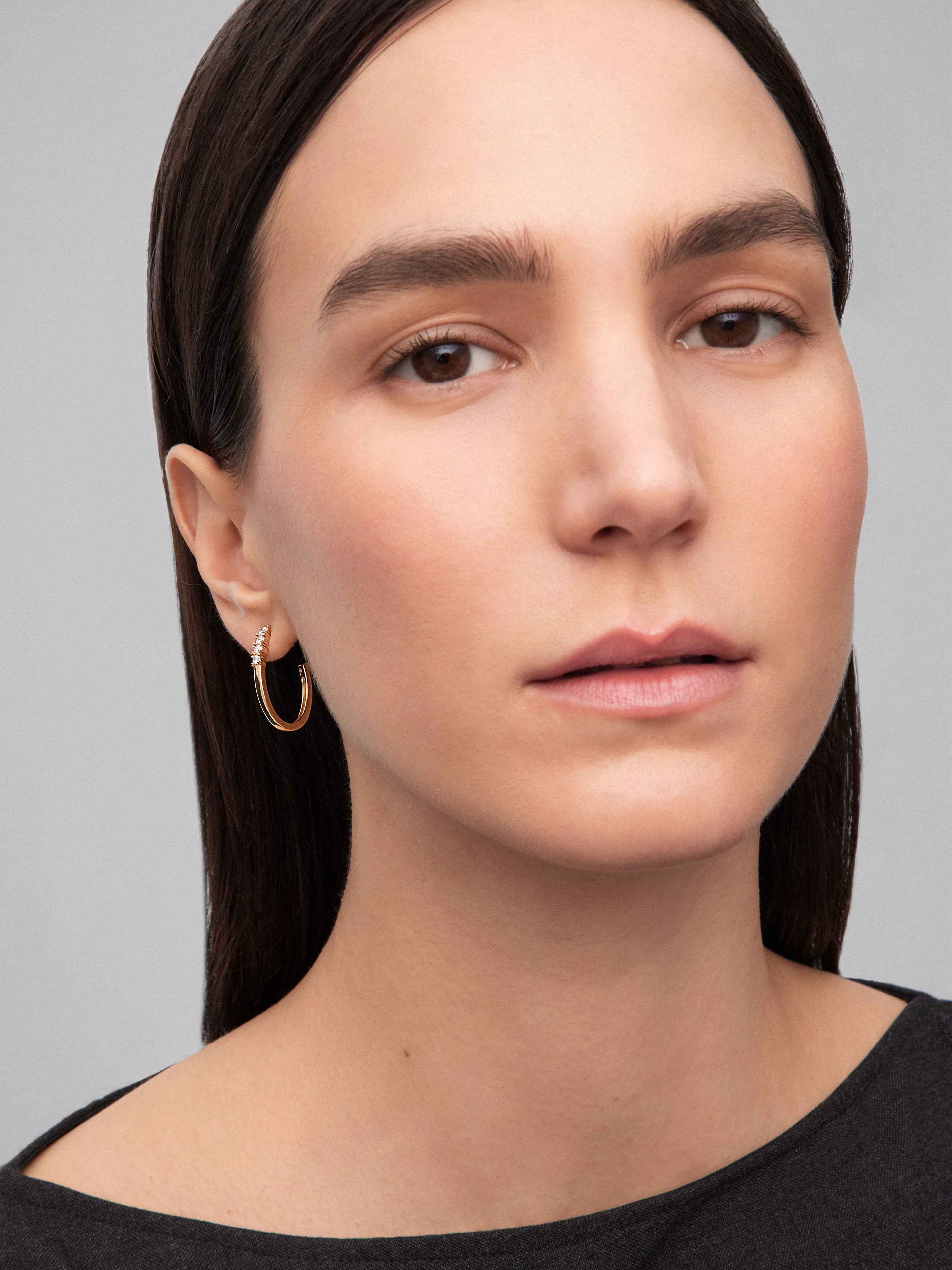 Pendientes de aro de oro amarillo de 18K con diamantes 0,5 cts