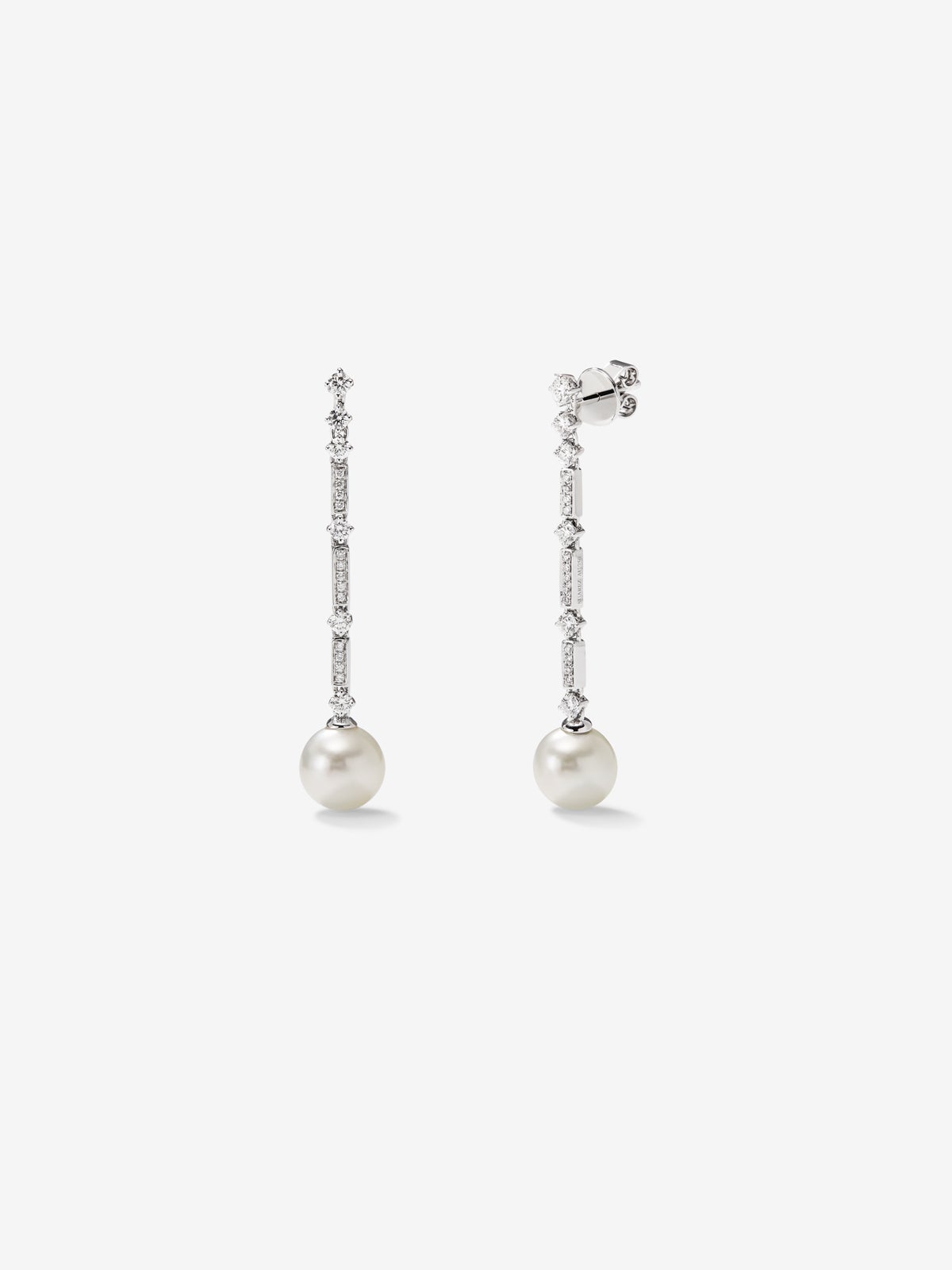 Pendiente colgante de oro blanco de 18k con perla autraliana de 8,5 mm y diamante