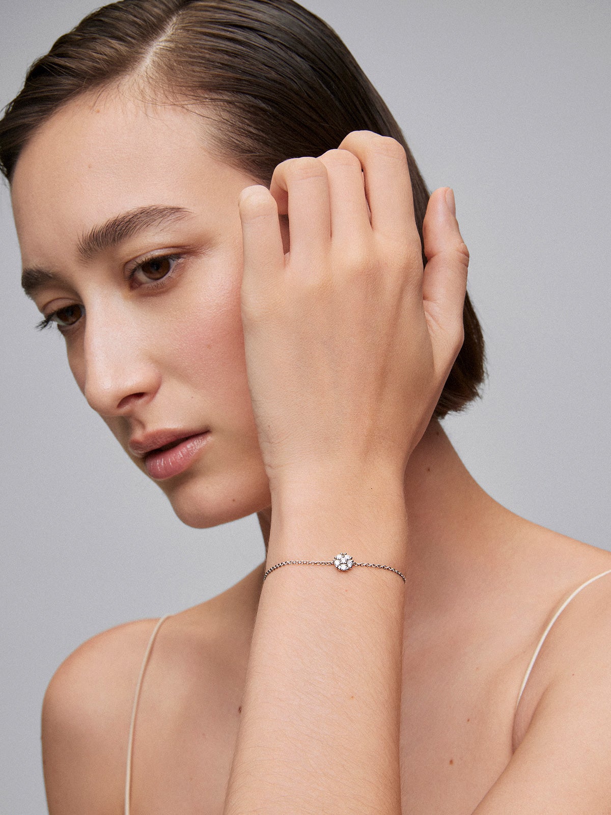 Pulsera cadena círculo de oro blanco de 18K de diamantes