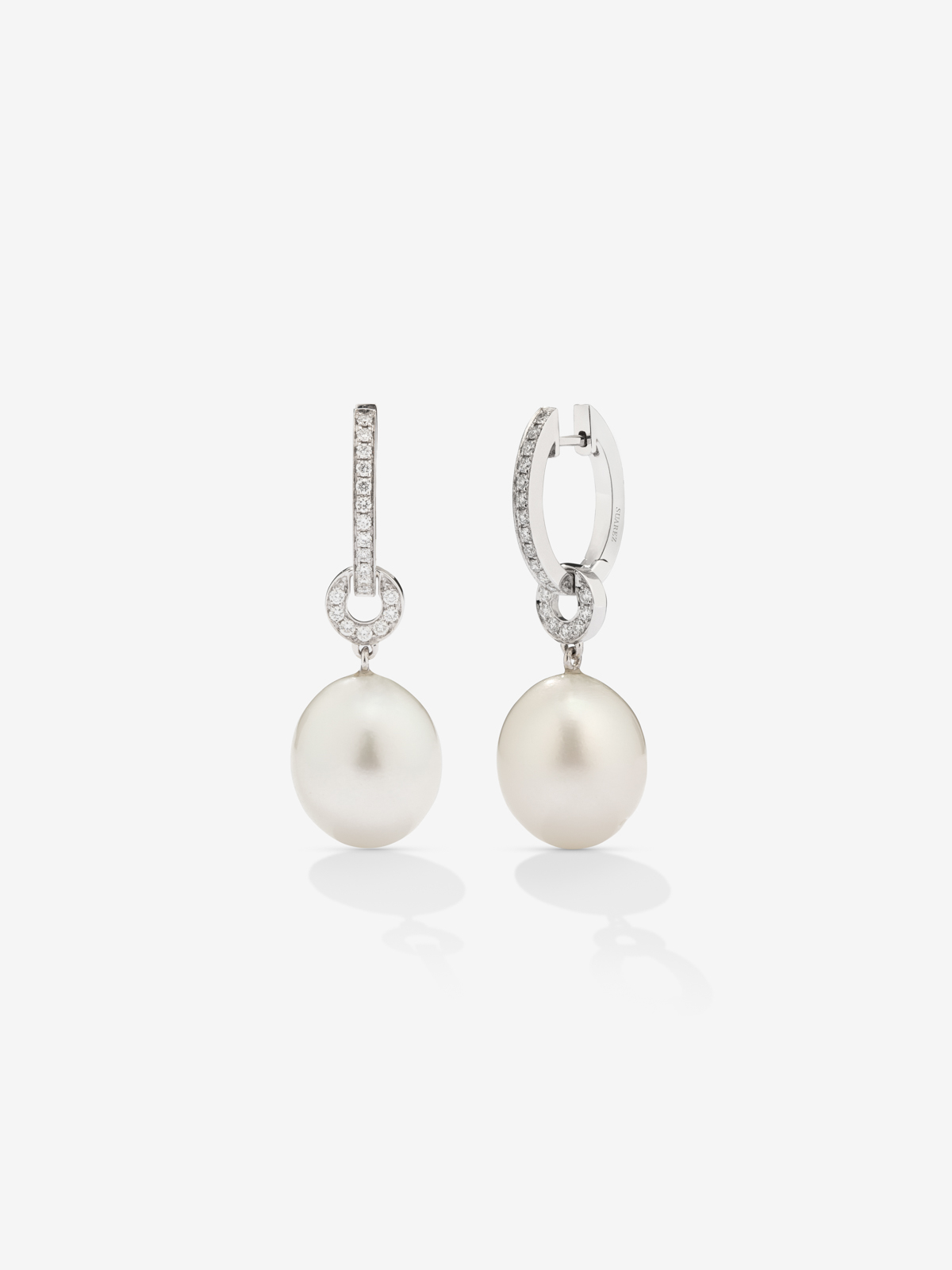 Pendiente de aro de oro blanco de 18k con colgante de perla australiana de 9 mm y diamante