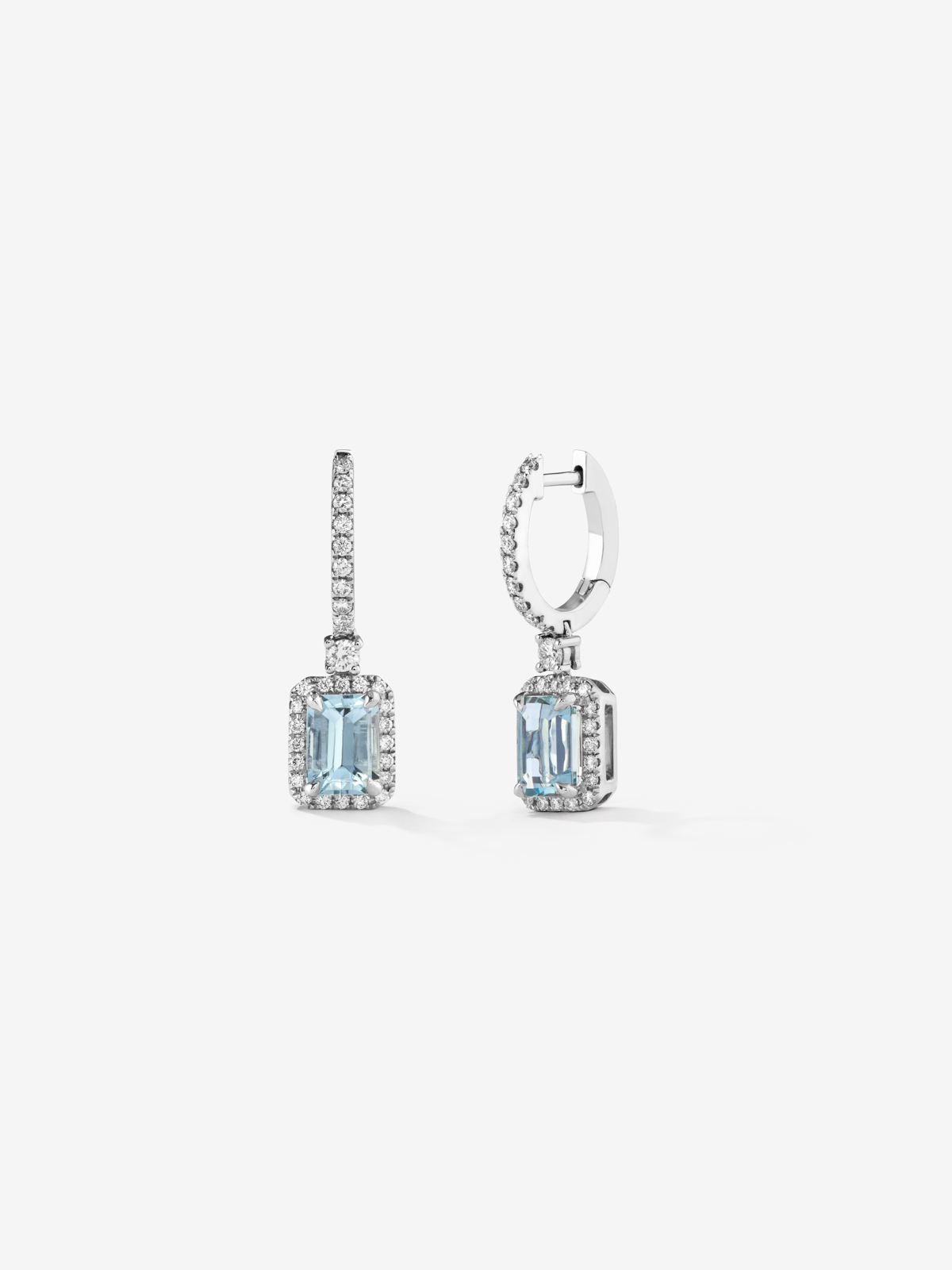 Hoop earrings with 18K white gold pendant with aquamarine and diamond.