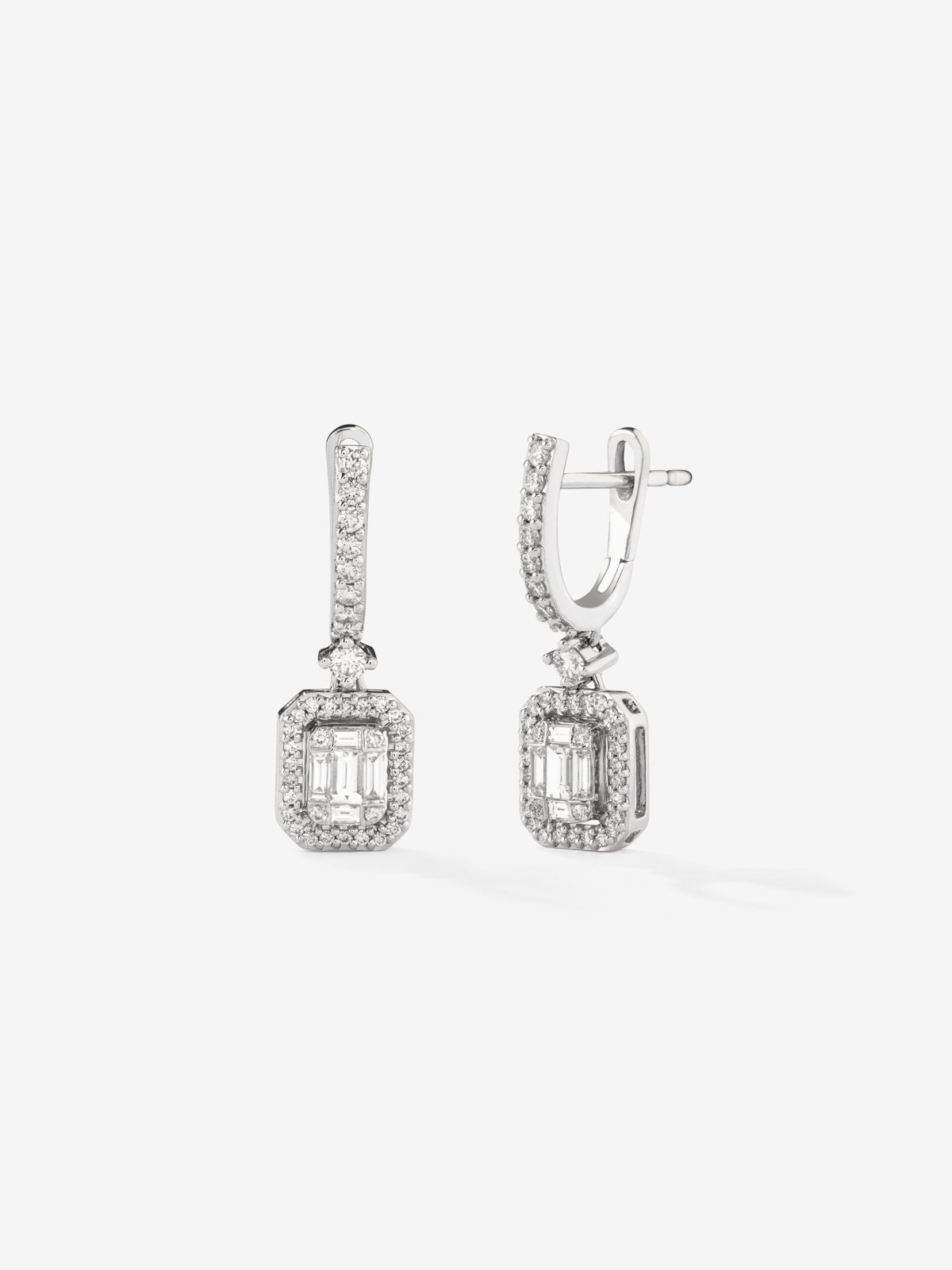Pendientes de oro blanco de 18K con diamante solitario