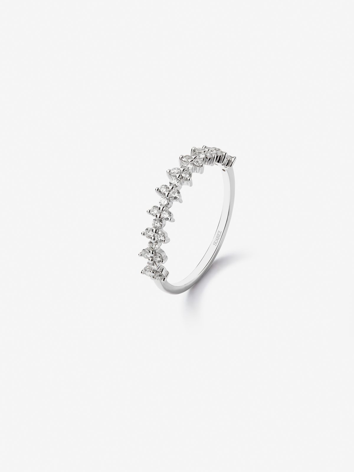 18K white gold ring with white diamonds in 0.38 cts